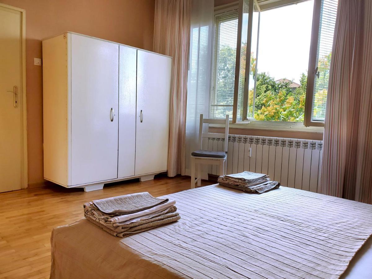 Sunny Central Apartment Sofia Eksteriør bilde