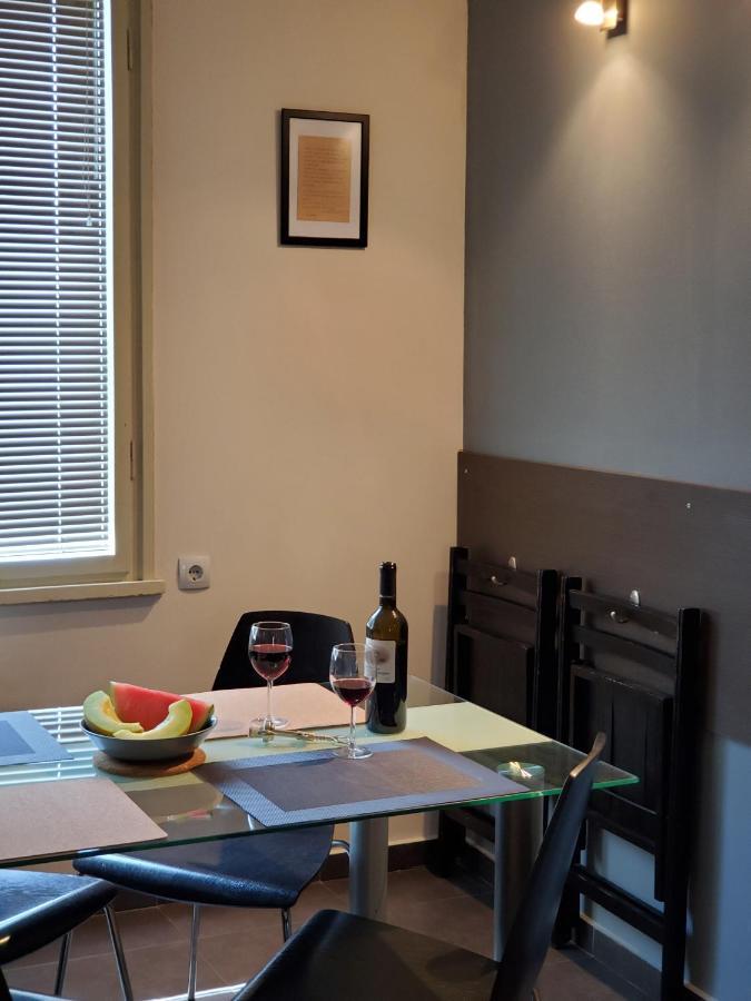 Sunny Central Apartment Sofia Eksteriør bilde