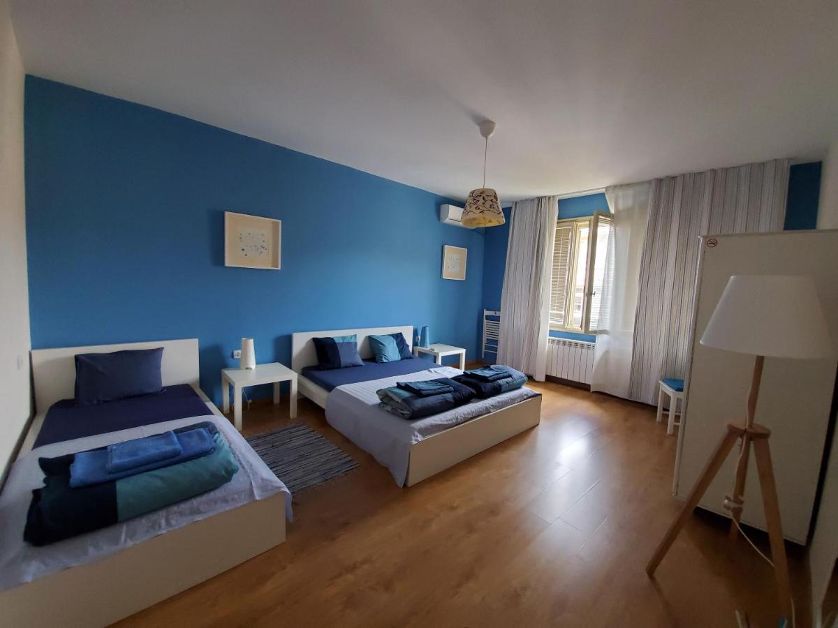 Sunny Central Apartment Sofia Eksteriør bilde